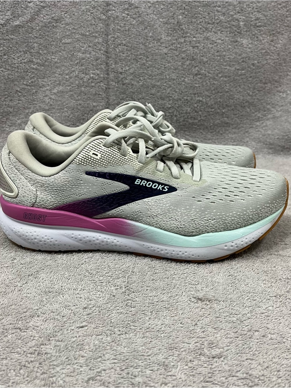 Brooks Ghost 16 Women's Size 8.5 Gray Running Shoes Sneakers 1204071B175